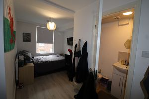 Photo 8- click for photo gallery